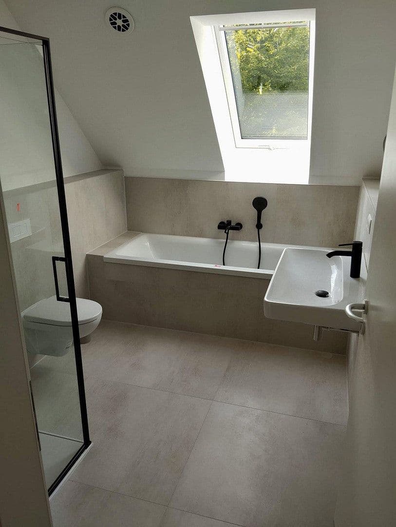 Pronájem domu 170 m², pozemek 355 m², Bönningstedt, Šlesvicko-Holštýnsko Pronájem domu 170 m², pozemek 355 m², Bönningstedt, Šlesvicko-Holštýnsko