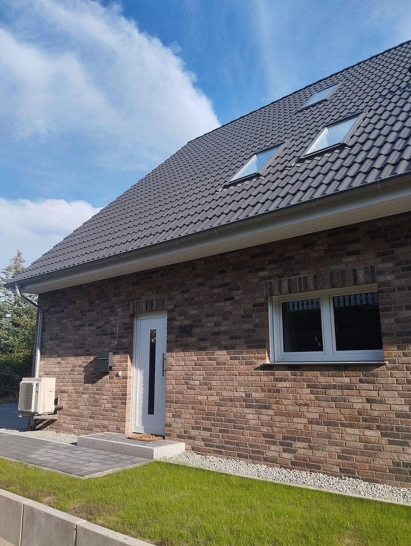 Pronájem domu 170 m², pozemek 355 m², Bönningstedt, Šlesvicko-Holštýnsko Pronájem domu 170 m², pozemek 355 m², Bönningstedt, Šlesvicko-Holštýnsko