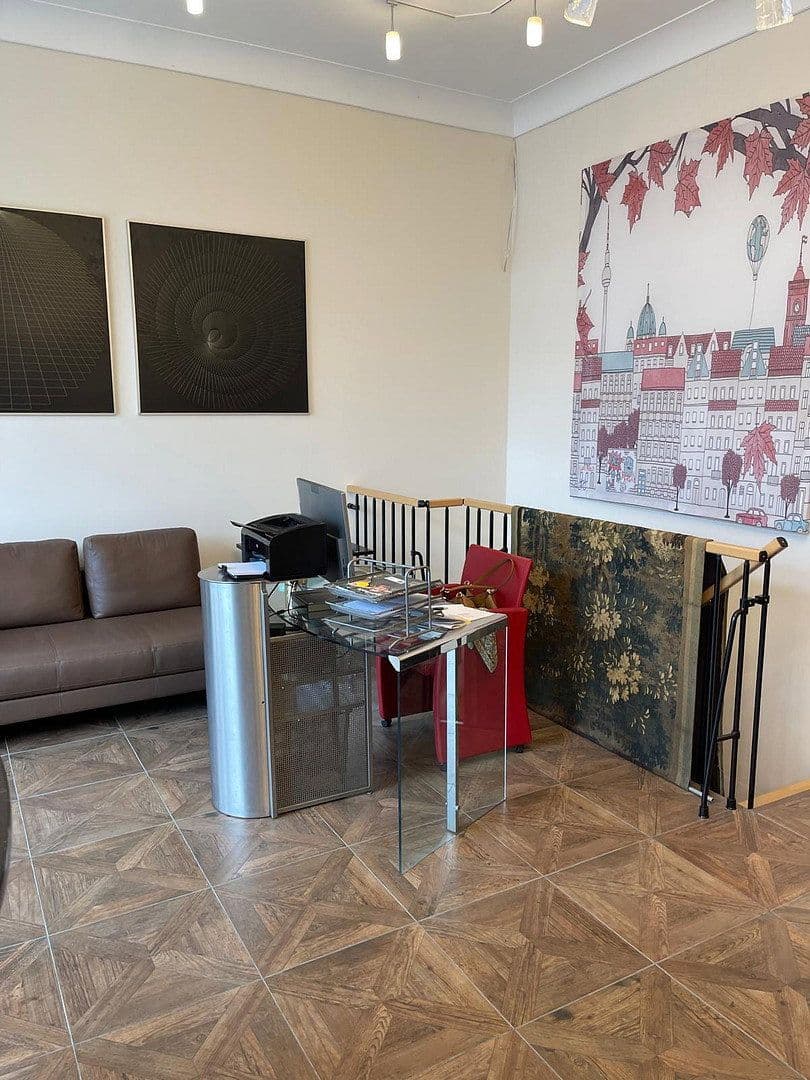 Prodej nebytového prostoru 105 m², Berlin, Berlín Prodej nebytového prostoru 105 m², Berlin, Berlín