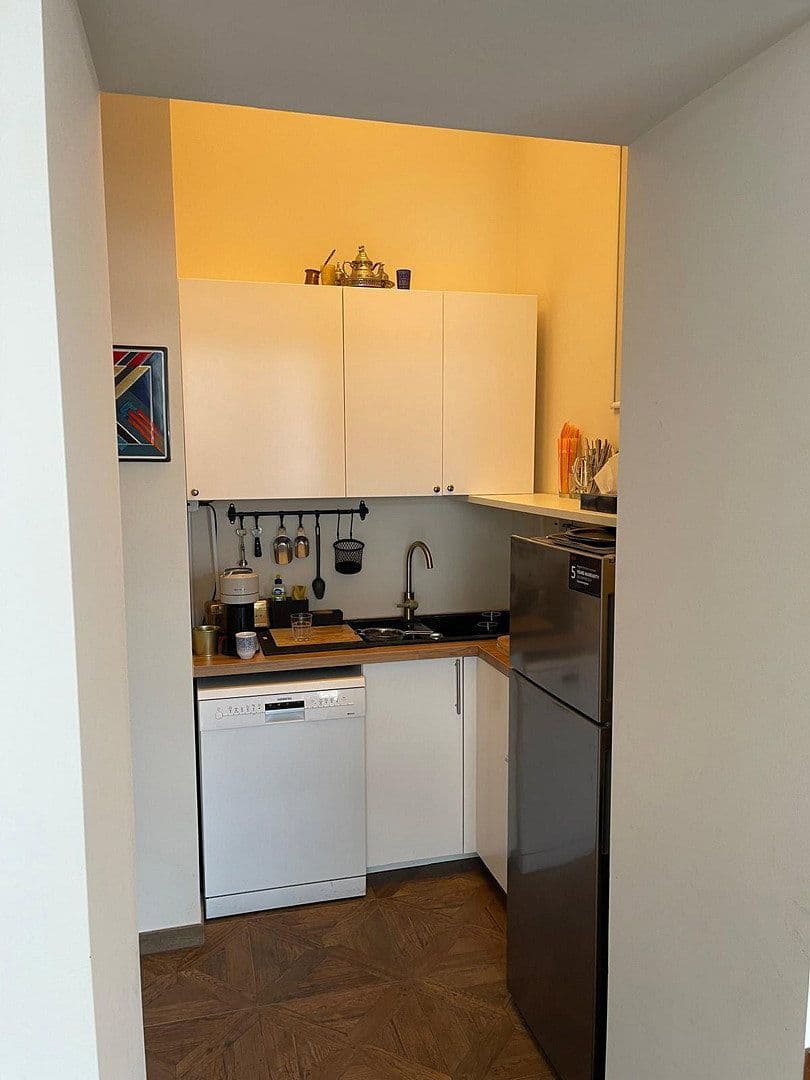 Prodej nebytového prostoru 105 m², Berlin, Berlín Prodej nebytového prostoru 105 m², Berlin, Berlín