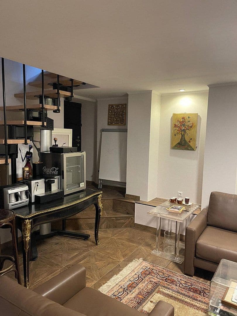 Prodej nebytového prostoru 105 m², Berlin, Berlín Prodej nebytového prostoru 105 m², Berlin, Berlín