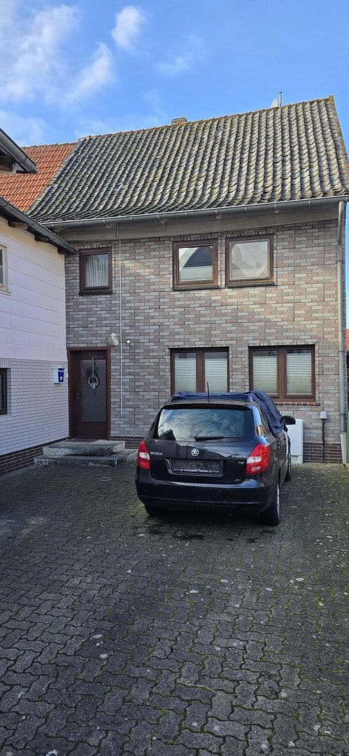 Prodej domu 136 m², pozemek 490 m², Rhumestraße 9, Rüdershausen, Dolní Sasko Prodej domu 136 m², pozemek 490 m², Rhumestraße 9, Rüdershausen, Dolní Sasko