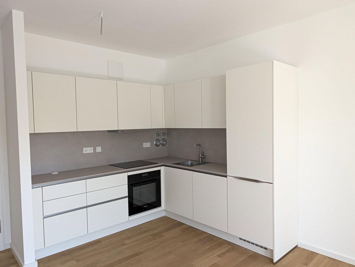 Pronájem bytu 2+1 48 m², Reichstraße 56, Berlin, Berlín Pronájem bytu 2+1 48 m², Reichstraße 56, Berlin, Berlín