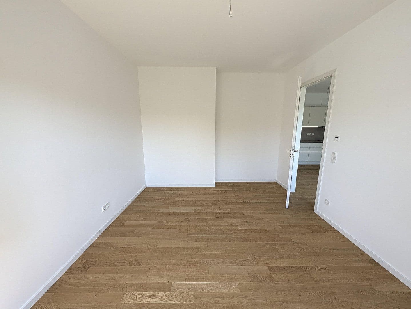 Pronájem bytu 2+1 48 m², Reichstraße 56, Berlin, Berlín Pronájem bytu 2+1 48 m², Reichstraße 56, Berlin, Berlín