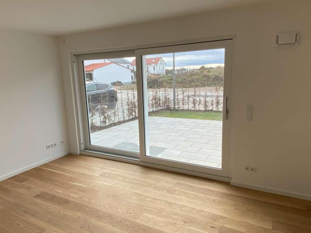Pronájem bytu 2+1 57 m², Stumbeckbreite 15, Höhenkirchen-Siegertsbrunn, Bavorsko Pronájem bytu 2+1 57 m², Stumbeckbreite 15, Höhenkirchen-Siegertsbrunn, Bavorsko