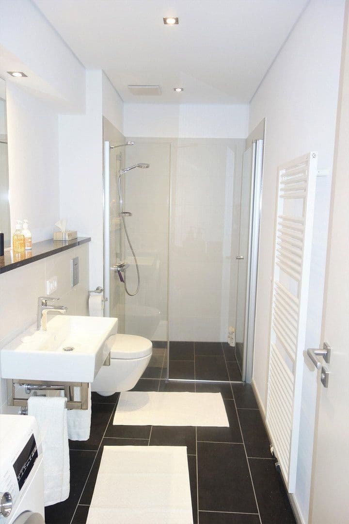 Pronájem bytu 3+1 76 m², Chausseestraße 37, Berlin, Berlín Pronájem bytu 3+1 76 m², Chausseestraße 37, Berlin, Berlín