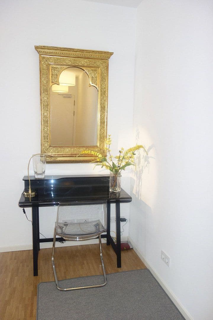 Pronájem bytu 3+1 76 m², Chausseestraße 37, Berlin, Berlín Pronájem bytu 3+1 76 m², Chausseestraße 37, Berlin, Berlín