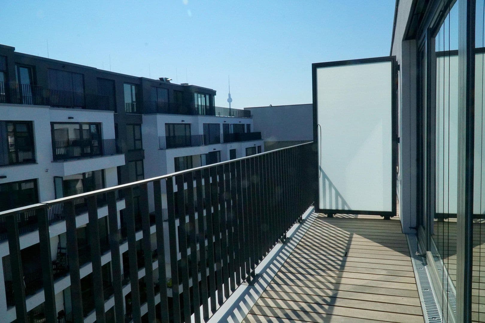 Pronájem bytu 2+1 62 m², Chausseestraße 37, Berlin, Berlín Pronájem bytu 2+1 62 m², Chausseestraße 37, Berlin, Berlín