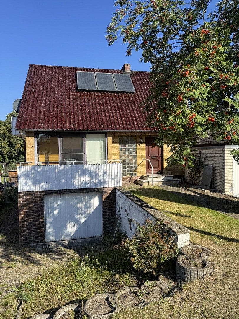 Prodej domu 85 m², pozemek 1.195 m², Herrendamm 28, Lübeck, Šlesvicko-Holštýnsko Prodej domu 85 m², pozemek 1.195 m², Herrendamm 28, Lübeck, Šlesvicko-Holštýnsko
