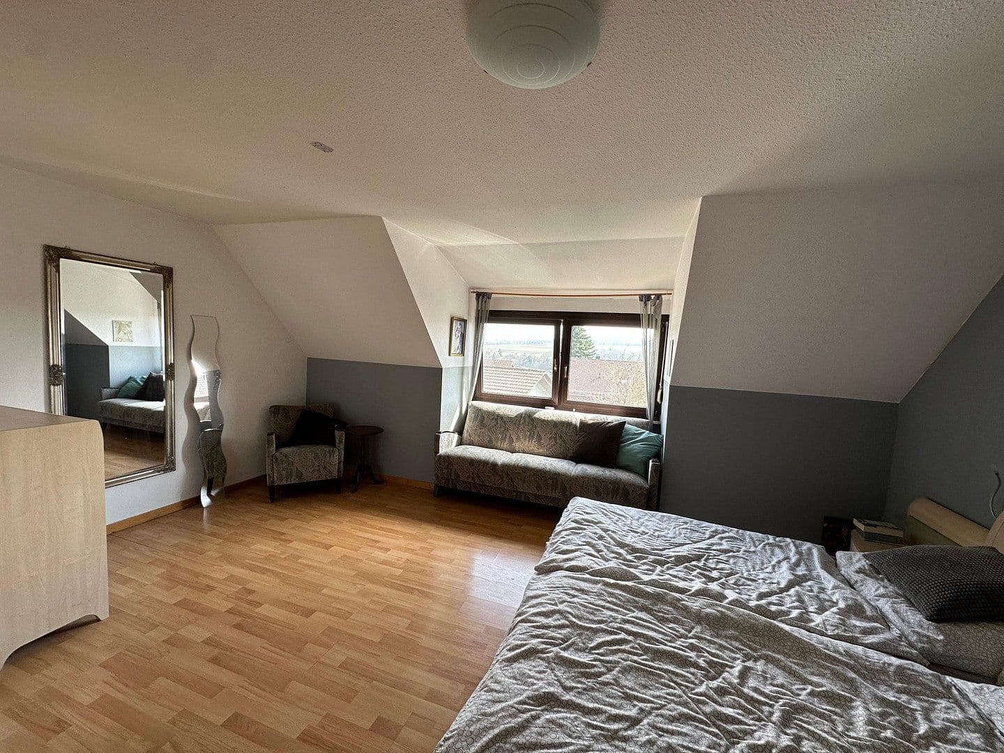 Prodej domu 220 m², pozemek 300 m², Bäumlesäcker 10-1, Ulm, Bádensko-Württembersko Prodej domu 220 m², pozemek 300 m², Bäumlesäcker 10-1, Ulm, Bádensko-Württembersko