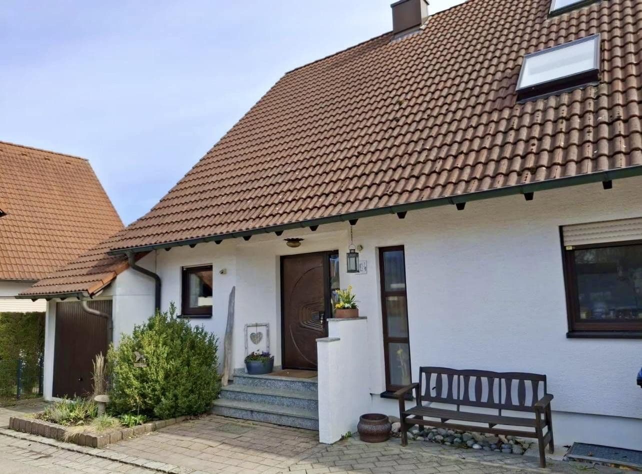 Prodej domu 220 m², pozemek 300 m², Bäumlesäcker 10-1, Ulm, Bádensko-Württembersko Prodej domu 220 m², pozemek 300 m², Bäumlesäcker 10-1, Ulm, Bádensko-Württembersko