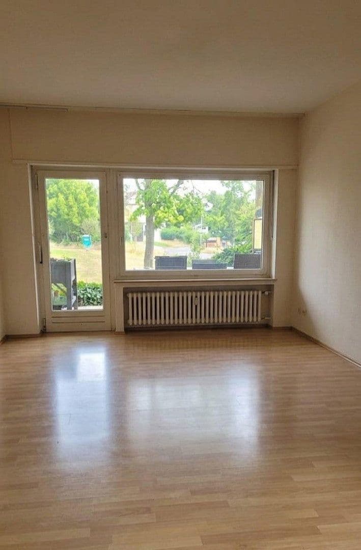 Prodej domu 231 m², pozemek 1.750 m², Bünde, Severní Porýní-Vestfálsko Prodej domu 231 m², pozemek 1.750 m², Bünde, Severní Porýní-Vestfálsko