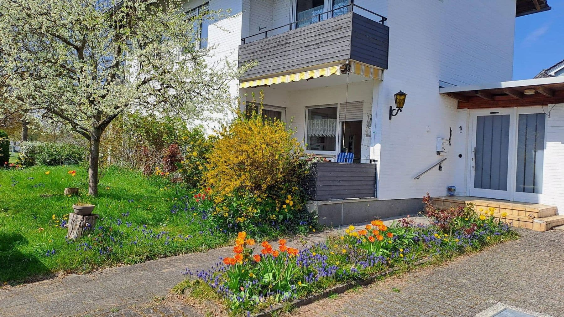 Prodej domu 196 m², pozemek 447 m², Limburg an der Lahn, Hessen Prodej domu 196 m², pozemek 447 m², Limburg an der Lahn, Hessen