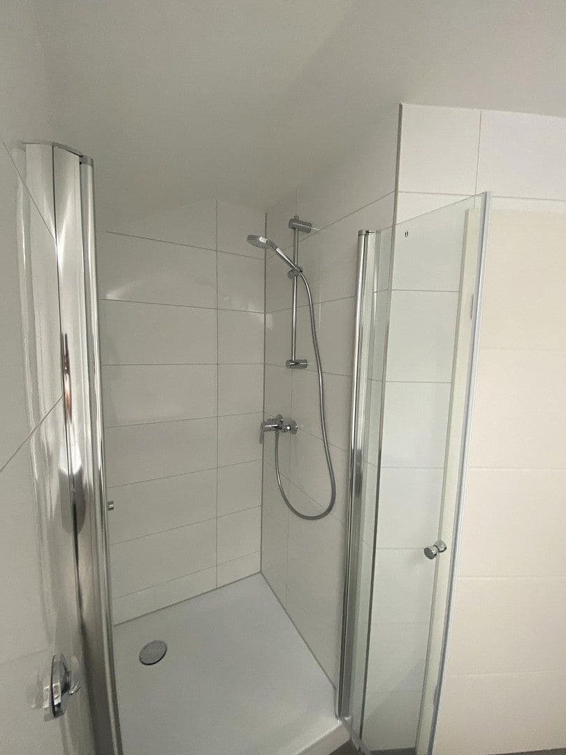 Pronájem bytu 3+1 91 m², Parkstraße 16, Lohmar, Severní Porýní-Vestfálsko Pronájem bytu 3+1 91 m², Parkstraße 16, Lohmar, Severní Porýní-Vestfálsko
