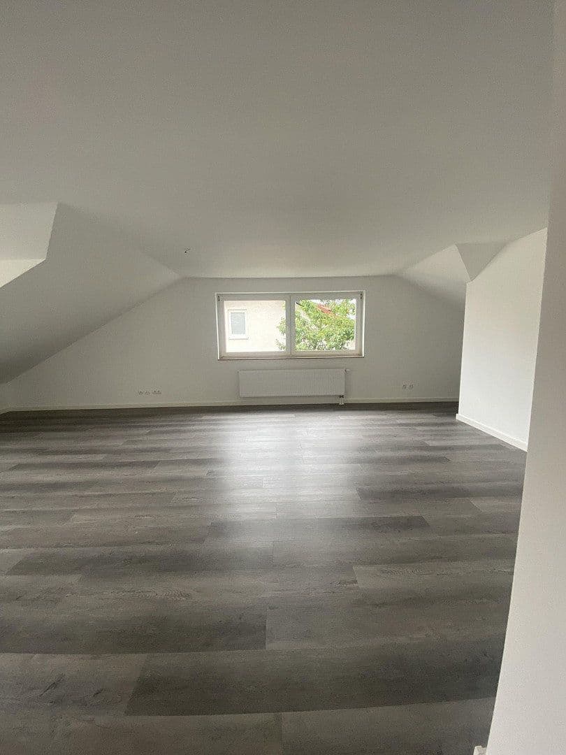 Pronájem bytu 3+1 91 m², Parkstraße 16, Lohmar, Severní Porýní-Vestfálsko Pronájem bytu 3+1 91 m², Parkstraße 16, Lohmar, Severní Porýní-Vestfálsko