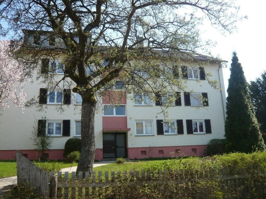 Pronájem bytu 2+1 60 m², Goldmühlestr. 32, Sindelfingen, Bádensko-Württembersko Pronájem bytu 2+1 60 m², Goldmühlestr. 32, Sindelfingen, Bádensko-Württembersko