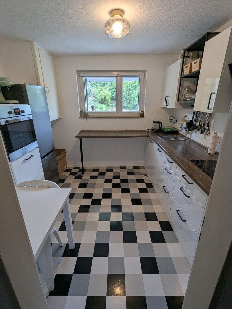 Pronájem bytu 2+1 60 m², Goldmühlestr. 32, Sindelfingen, Bádensko-Württembersko Pronájem bytu 2+1 60 m², Goldmühlestr. 32, Sindelfingen, Bádensko-Württembersko