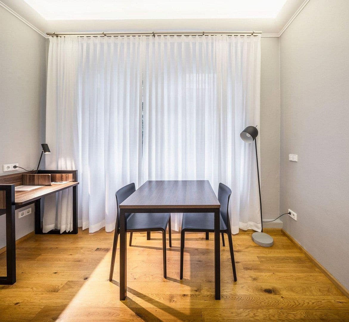 Pronájem bytu 1+1 33 m², Rohrbacher Str. 32, Heidelberg, Bádensko-Württembersko Pronájem bytu 1+1 33 m², Rohrbacher Str. 32, Heidelberg, Bádensko-Württembersko