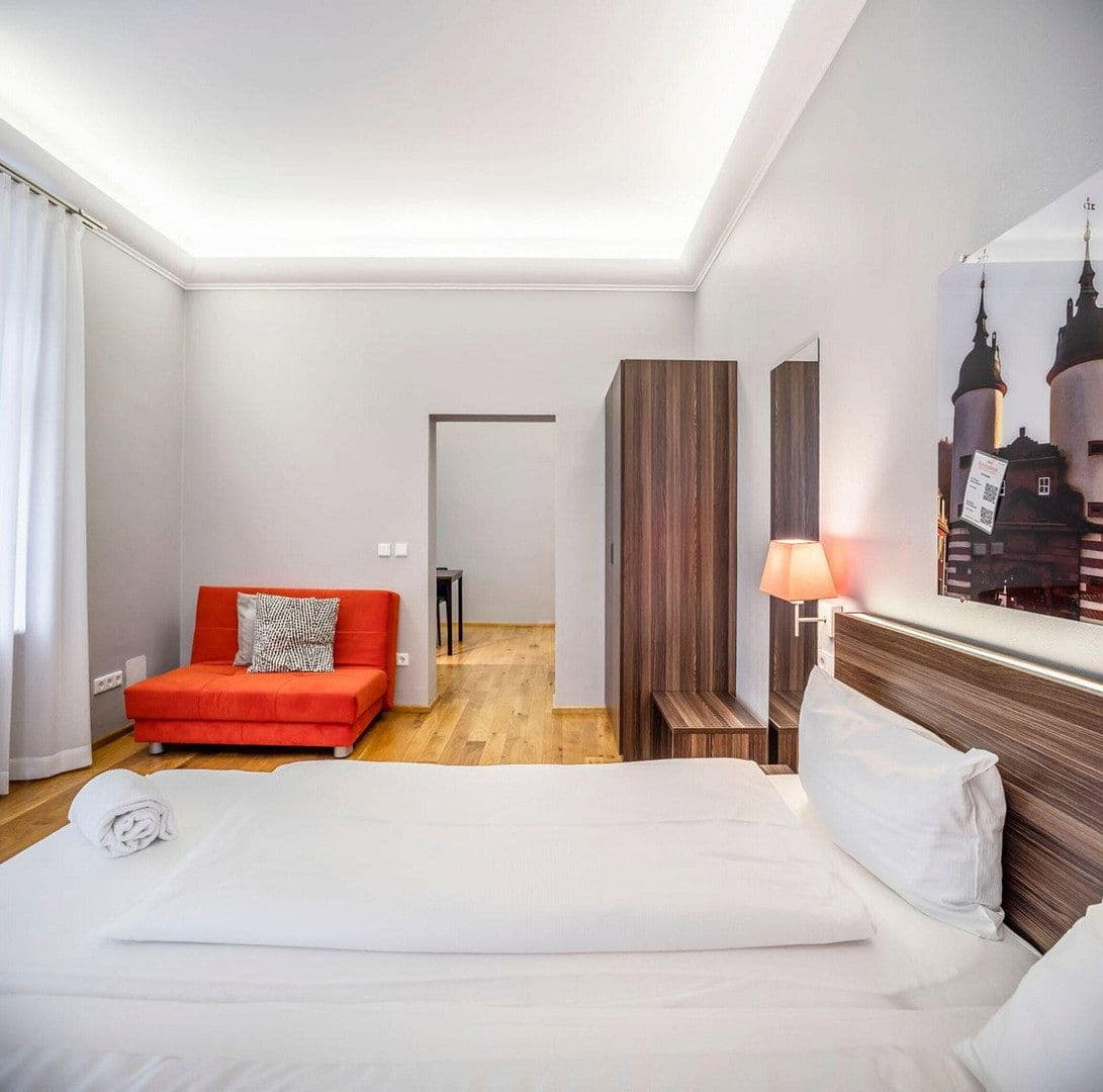 Pronájem bytu 1+1 33 m², Rohrbacher Str. 32, Heidelberg, Bádensko-Württembersko Pronájem bytu 1+1 33 m², Rohrbacher Str. 32, Heidelberg, Bádensko-Württembersko