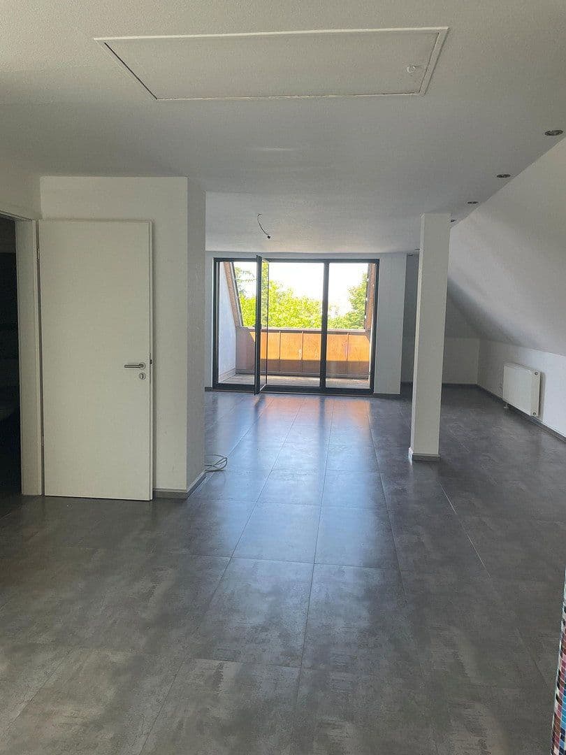 Pronájem bytu 1+1 106 m², Heddesheim, Bádensko-Württembersko Pronájem bytu 1+1 106 m², Heddesheim, Bádensko-Württembersko