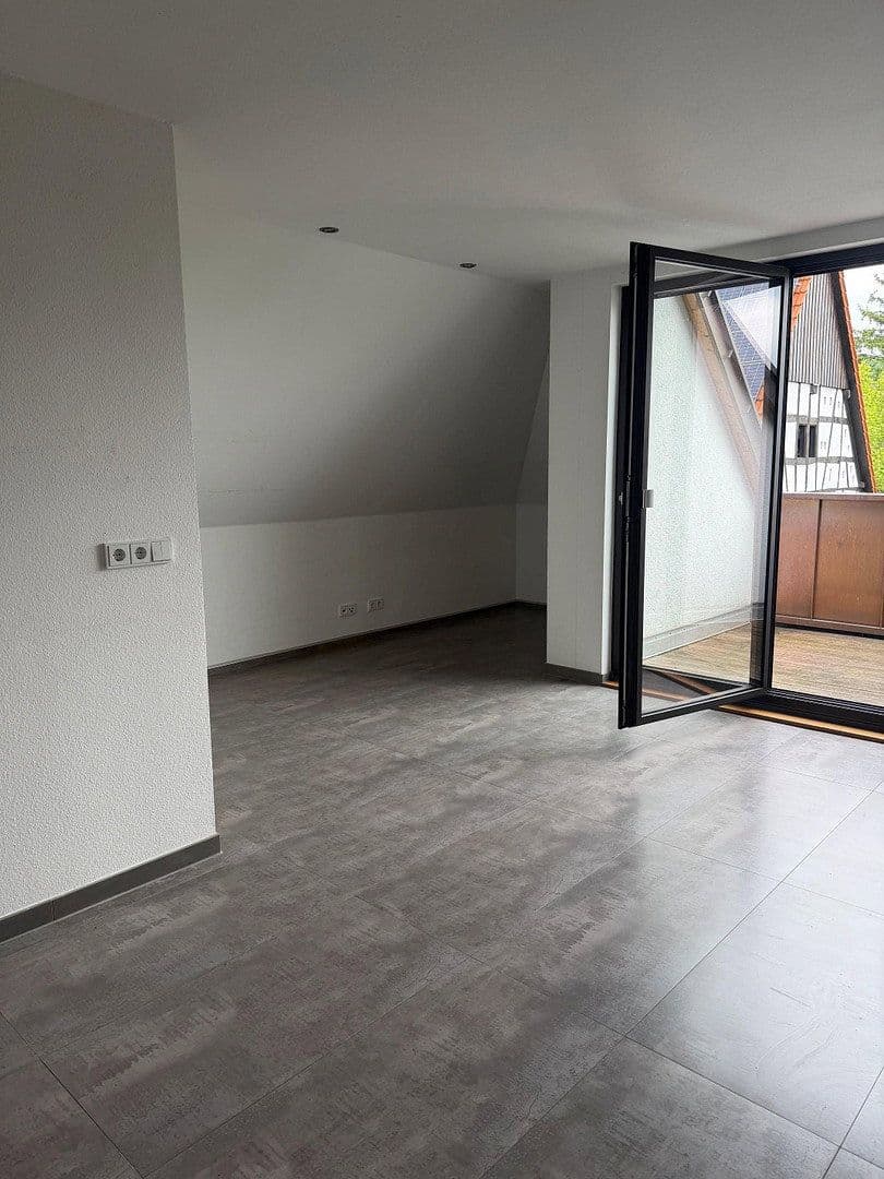 Pronájem bytu 1+1 106 m², Heddesheim, Bádensko-Württembersko Pronájem bytu 1+1 106 m², Heddesheim, Bádensko-Württembersko