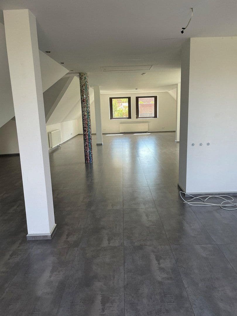 Pronájem bytu 1+1 106 m², Heddesheim, Bádensko-Württembersko Pronájem bytu 1+1 106 m², Heddesheim, Bádensko-Württembersko