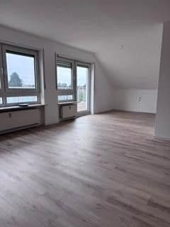 Pronájem bytu 3+kk 87 m², Ilvesheim, Bádensko-Württembersko Pronájem bytu 3+kk 87 m², Ilvesheim, Bádensko-Württembersko