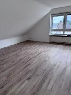 Pronájem bytu 3+kk 87 m², Ilvesheim, Bádensko-Württembersko Pronájem bytu 3+kk 87 m², Ilvesheim, Bádensko-Württembersko
