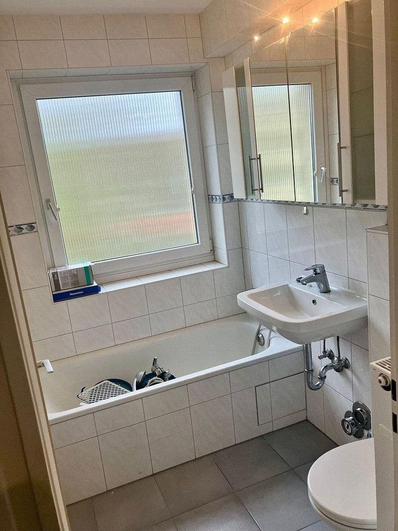 Pronájem bytu 3+1 78 m², Ostpreußenstraße 4, Würzburg, Bavorsko Pronájem bytu 3+1 78 m², Ostpreußenstraße 4, Würzburg, Bavorsko