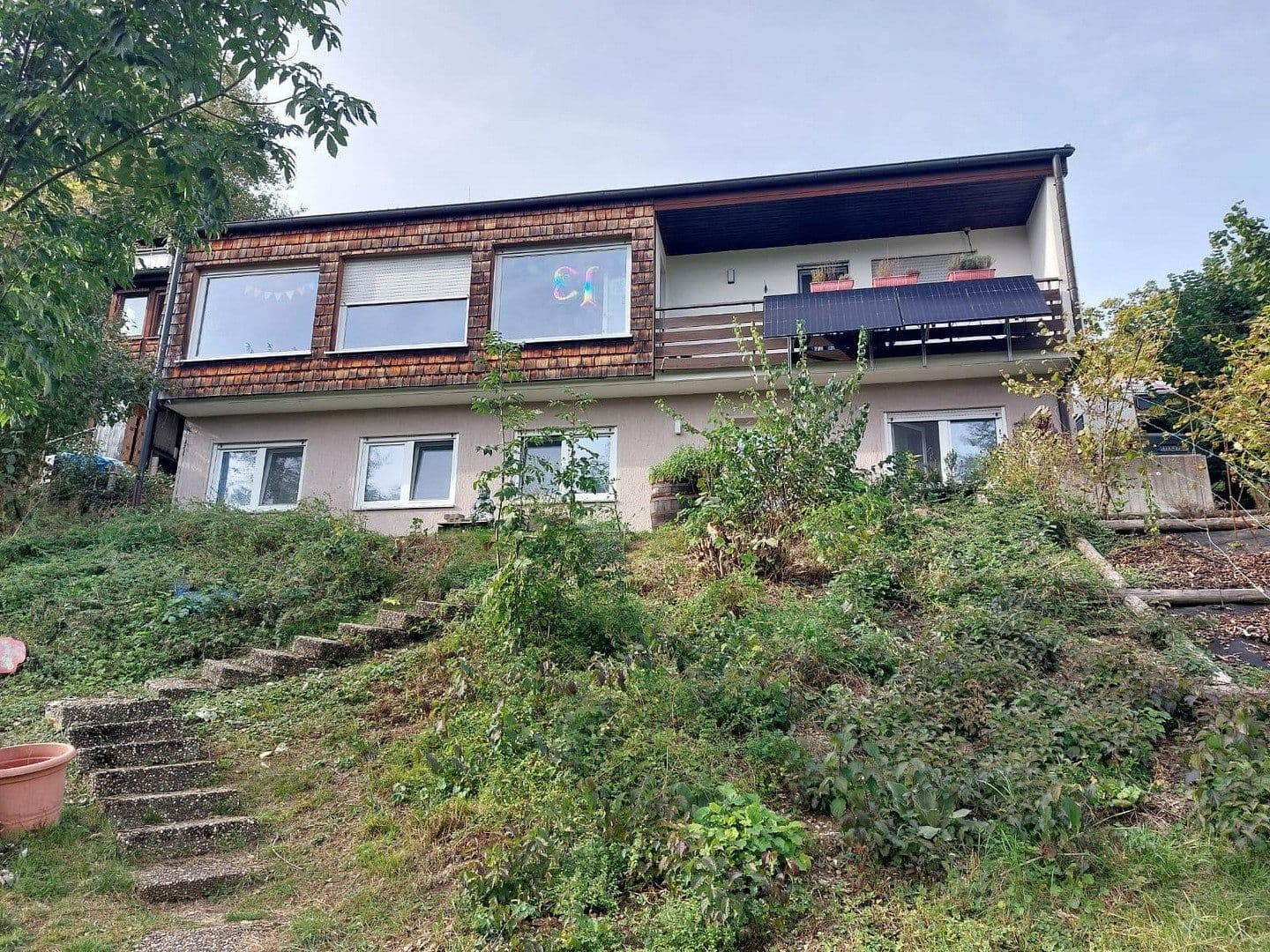 Prodej domu 192 m², pozemek 1.200 m², Am Hirtenbuckel 19, Bad Urach, Bádensko-Württembersko Prodej domu 192 m², pozemek 1.200 m², Am Hirtenbuckel 19, Bad Urach, Bádensko-Württembersko