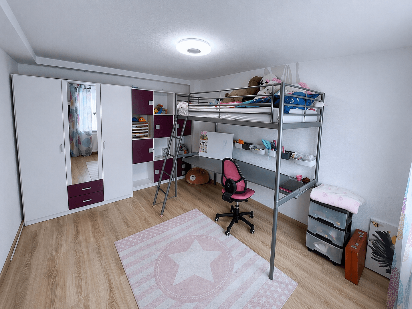 Prodej domu 192 m², pozemek 1.200 m², Am Hirtenbuckel 19, Bad Urach, Bádensko-Württembersko Prodej domu 192 m², pozemek 1.200 m², Am Hirtenbuckel 19, Bad Urach, Bádensko-Württembersko