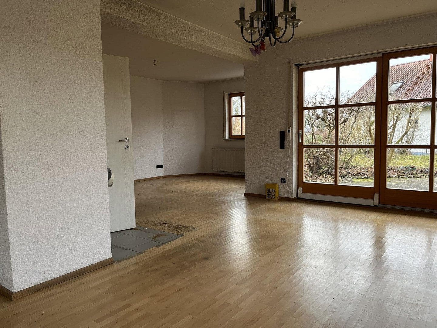 Prodej domu 126 m², pozemek 530 m², Stegaurach, Bavorsko Prodej domu 126 m², pozemek 530 m², Stegaurach, Bavorsko