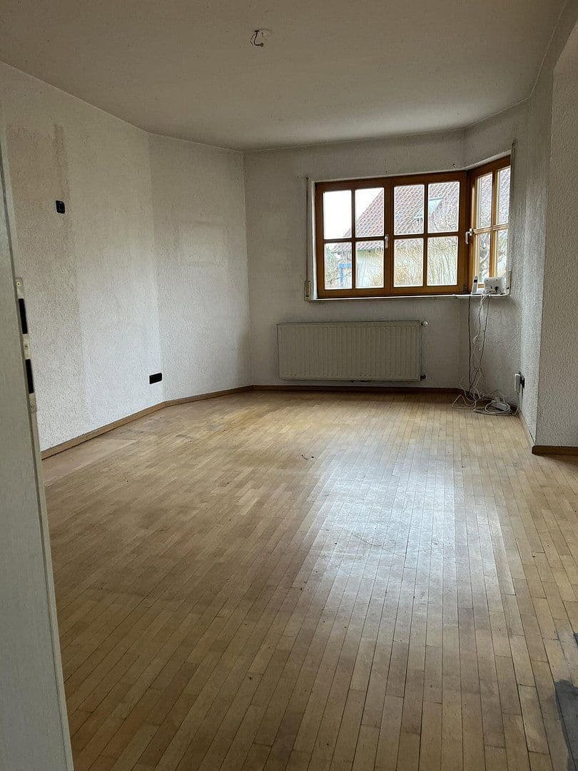 Prodej domu 126 m², pozemek 530 m², Stegaurach, Bavorsko Prodej domu 126 m², pozemek 530 m², Stegaurach, Bavorsko