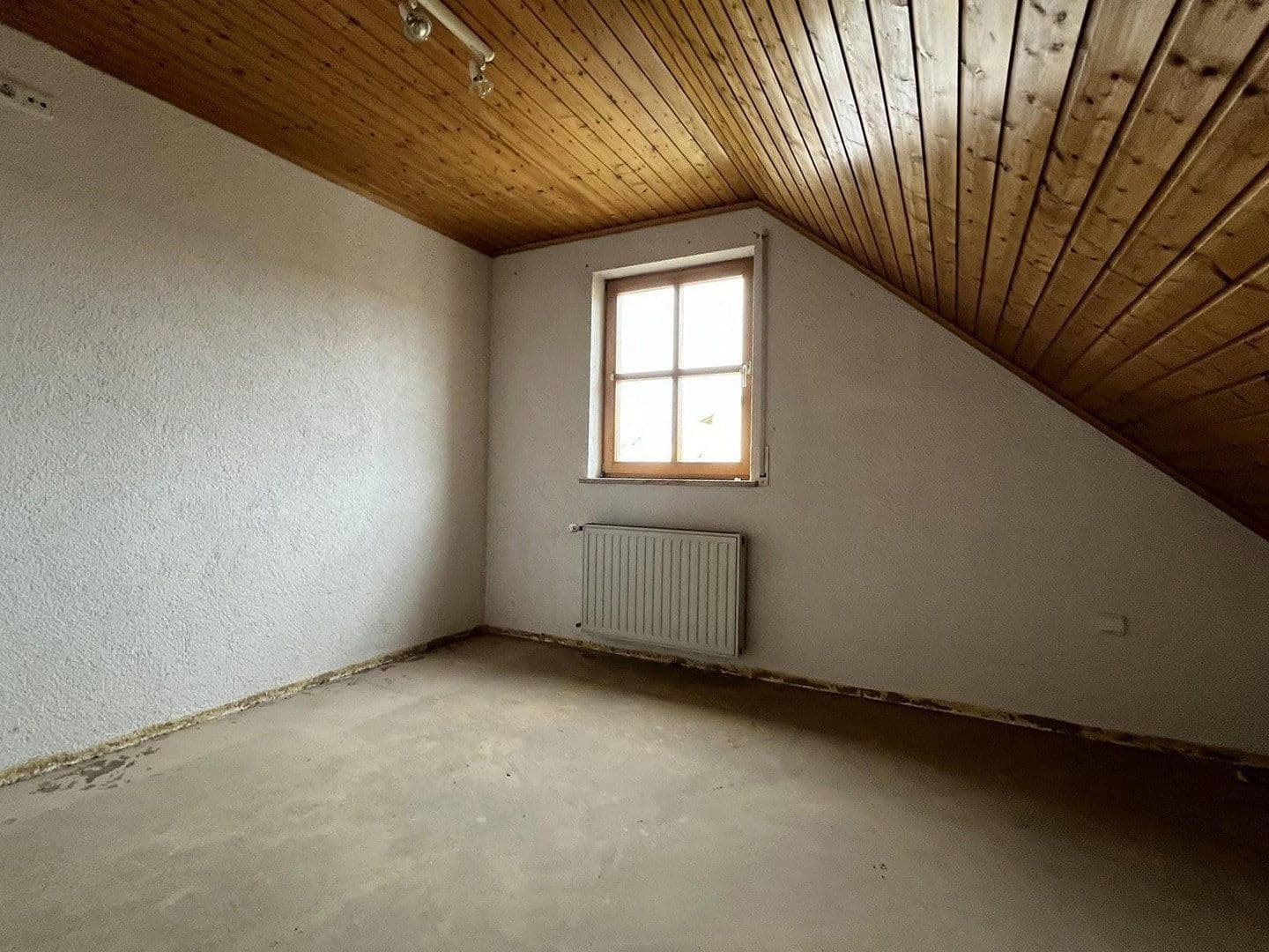 Prodej domu 126 m², pozemek 530 m², Stegaurach, Bavorsko Prodej domu 126 m², pozemek 530 m², Stegaurach, Bavorsko