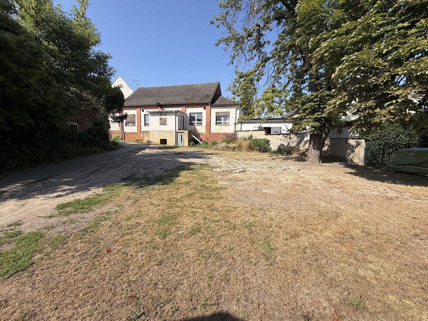 Prodej domu 1.000 m², pozemek 2.000 m², Hauptstraße 5, Lübbenau/Spreewald, Braniborsko Prodej domu 1.000 m², pozemek 2.000 m², Hauptstraße 5, Lübbenau/Spreewald, Braniborsko