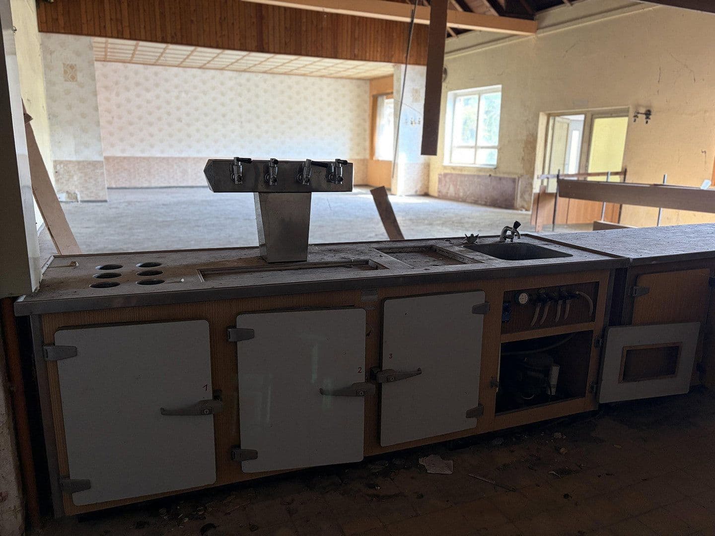 Prodej domu 1.000 m², pozemek 2.000 m², Hauptstraße 5, Lübbenau/Spreewald, Braniborsko Prodej domu 1.000 m², pozemek 2.000 m², Hauptstraße 5, Lübbenau/Spreewald, Braniborsko