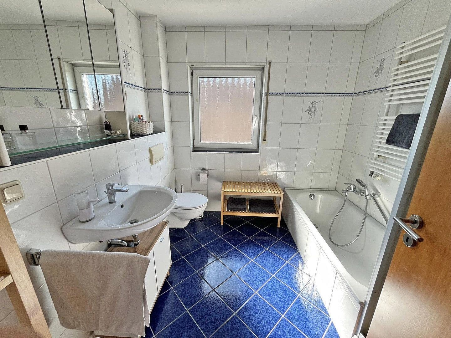 Prodej bytu 2+1 65 m², Wilhelm-Röntgen-Straße 28, Schwalbach, Země Sársko Prodej bytu 2+1 65 m², Wilhelm-Röntgen-Straße 28, Schwalbach, Země Sársko