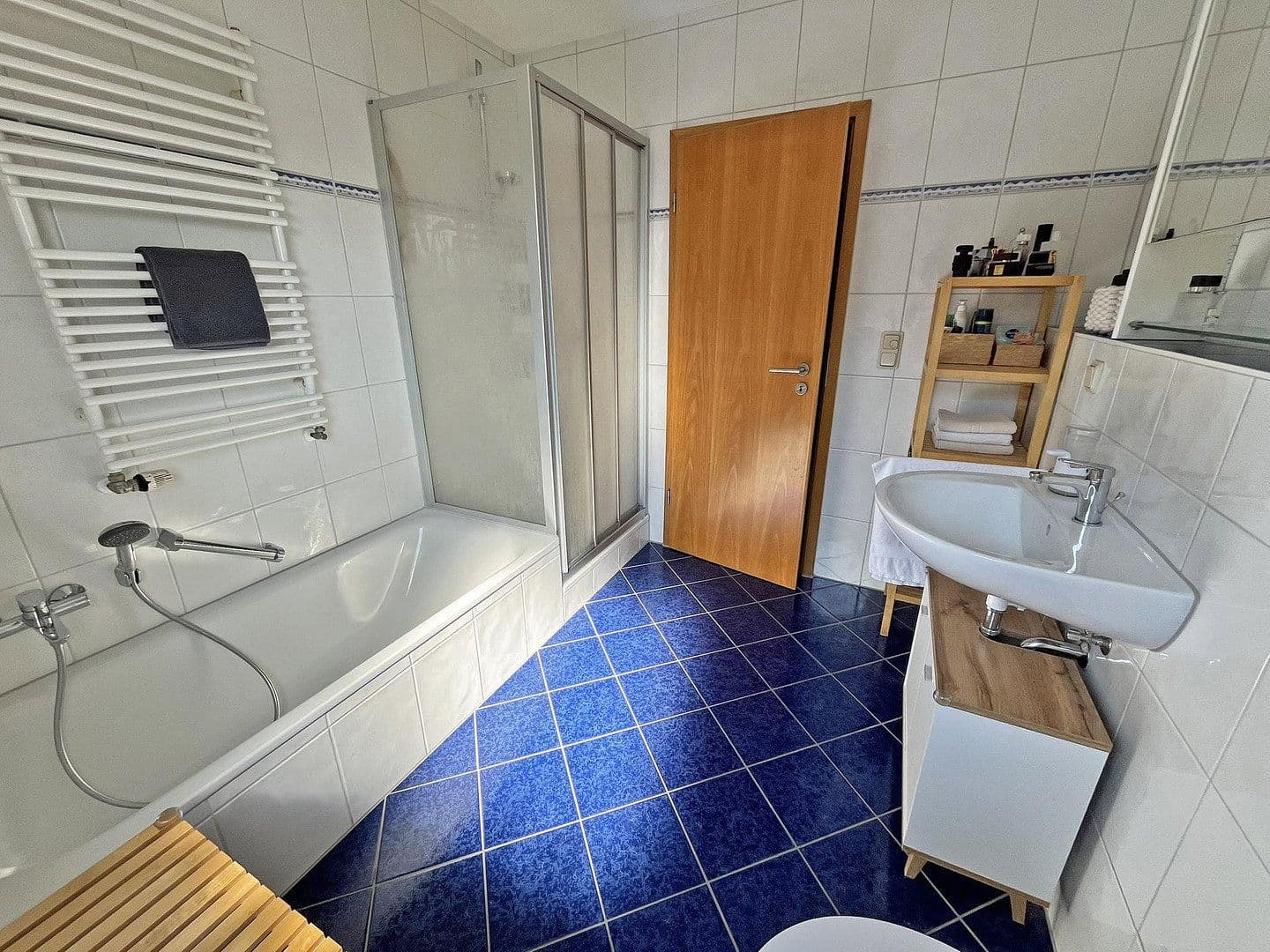 Prodej bytu 2+1 65 m², Wilhelm-Röntgen-Straße 28, Schwalbach, Země Sársko Prodej bytu 2+1 65 m², Wilhelm-Röntgen-Straße 28, Schwalbach, Země Sársko