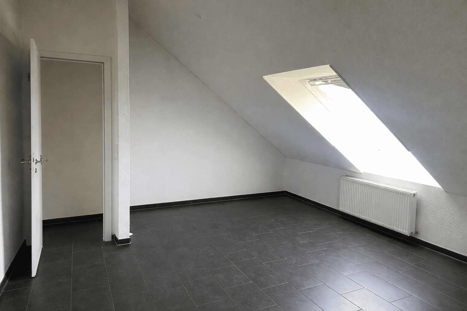 Prodej domu 154 m², pozemek 235 m², Dortmund, Severní Porýní-Vestfálsko Prodej domu 154 m², pozemek 235 m², Dortmund, Severní Porýní-Vestfálsko