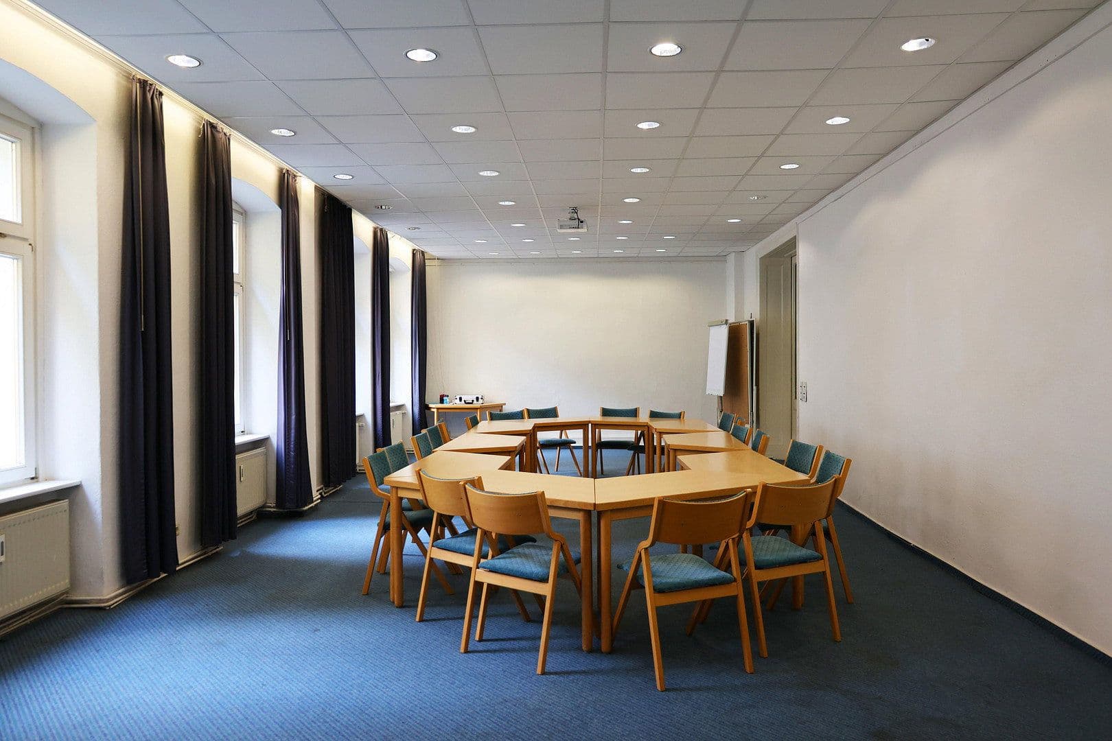 Prodej domu 1.793 m², pozemek 926 m², Berlin, Berlín Prodej domu 1.793 m², pozemek 926 m², Berlin, Berlín