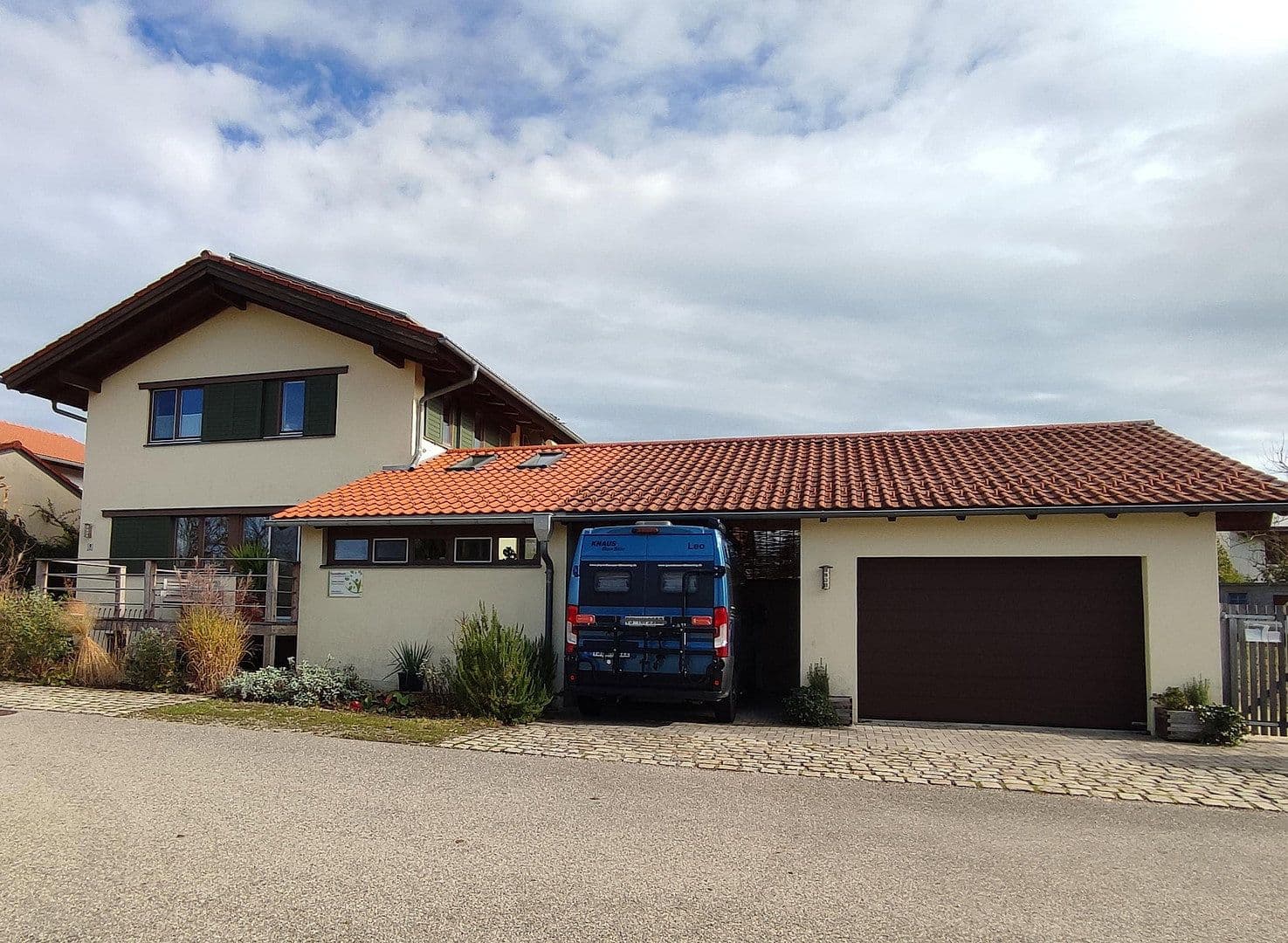 Prodej domu 232 m², pozemek 1.286 m², Tittmoning, Bavorsko Prodej domu 232 m², pozemek 1.286 m², Tittmoning, Bavorsko