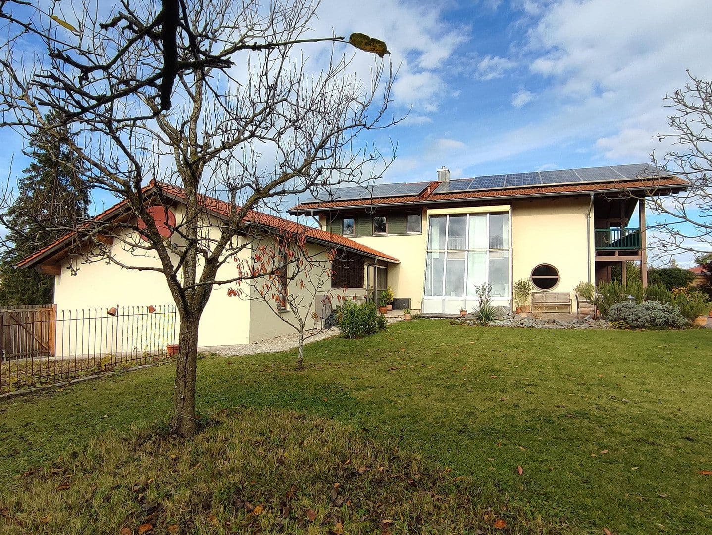 Prodej domu 232 m², pozemek 1.286 m², Tittmoning, Bavorsko Prodej domu 232 m², pozemek 1.286 m², Tittmoning, Bavorsko