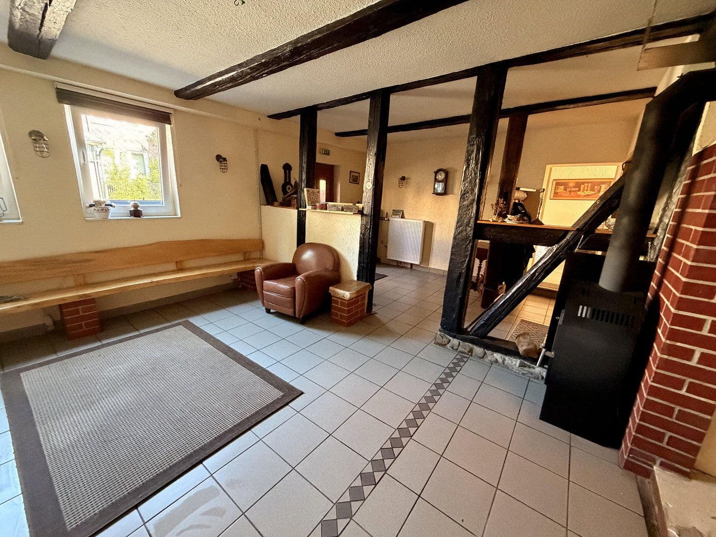 Prodej domu 202 m², pozemek 450 m², Auetalstraße 39, Kalefeld, Dolní Sasko Prodej domu 202 m², pozemek 450 m², Auetalstraße 39, Kalefeld, Dolní Sasko