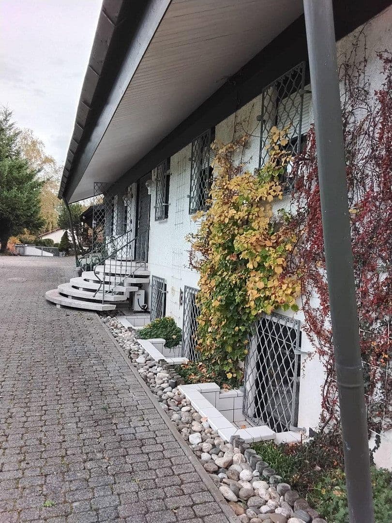 Prodej domu 591 m², pozemek 4.760 m², Möhrendorf, Bavorsko Prodej domu 591 m², pozemek 4.760 m², Möhrendorf, Bavorsko