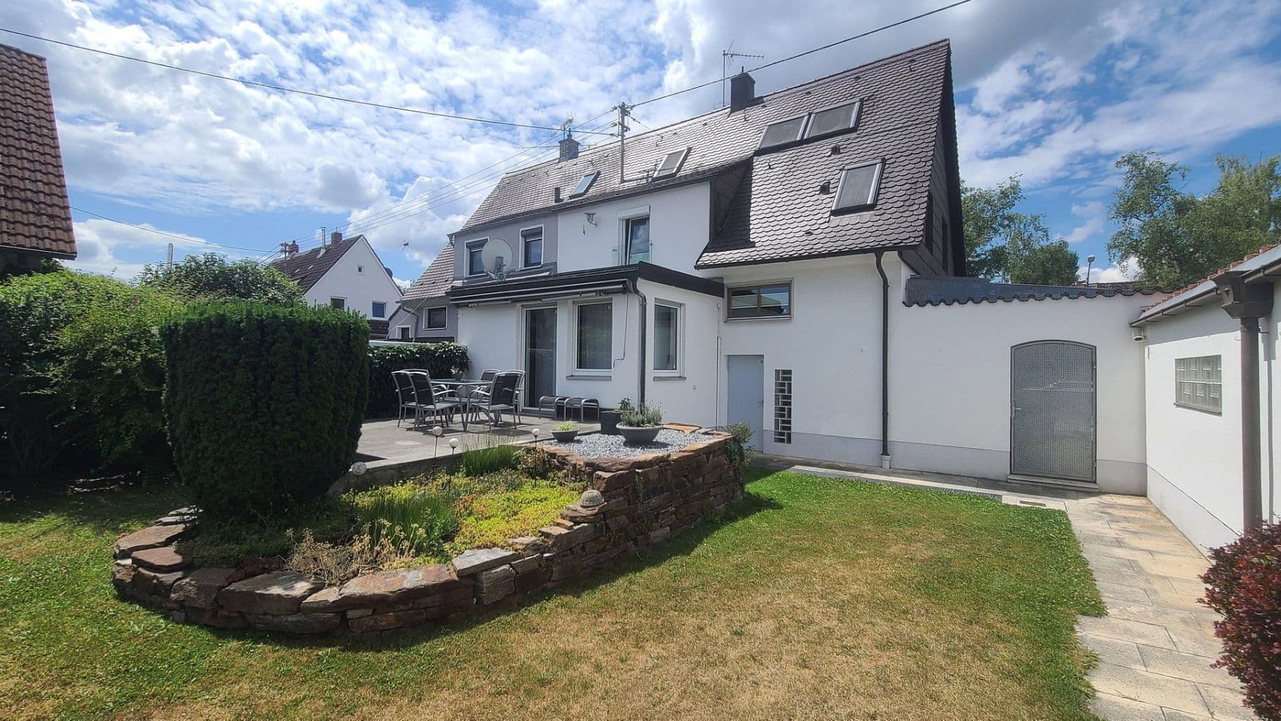 Prodej domu 150 m², pozemek 264 m², Augsburg, Bavorsko Prodej domu 150 m², pozemek 264 m², Augsburg, Bavorsko