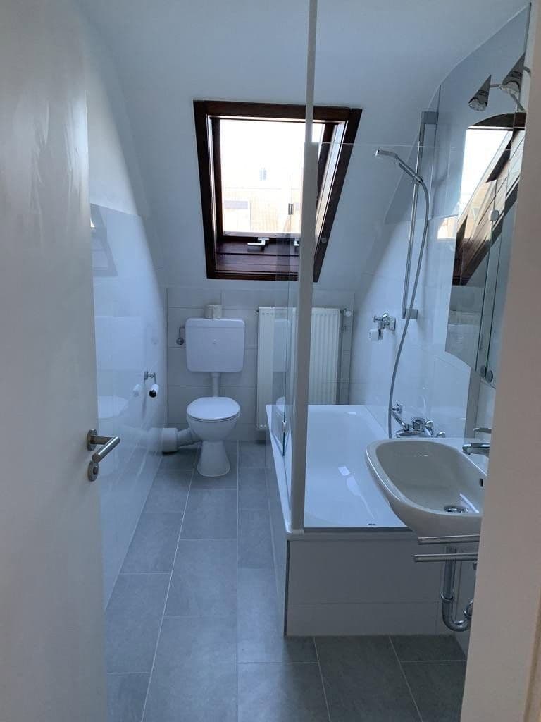 Pronájem bytu 1+1 41 m², Mozartweg 3, Filderstadt, Bádensko-Württembersko Pronájem bytu 1+1 41 m², Mozartweg 3, Filderstadt, Bádensko-Württembersko