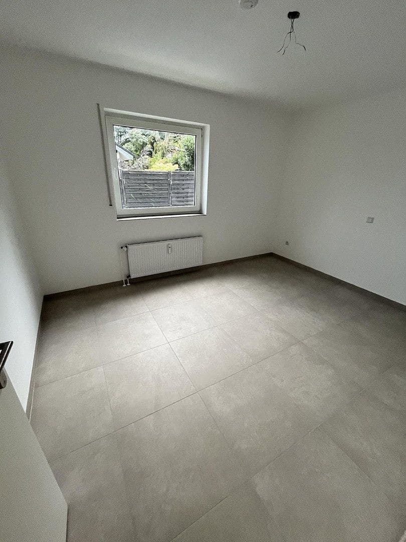 Pronájem bytu 3+1 62 m², Weegener Str. 36, Lohmar, Severní Porýní-Vestfálsko Pronájem bytu 3+1 62 m², Weegener Str. 36, Lohmar, Severní Porýní-Vestfálsko