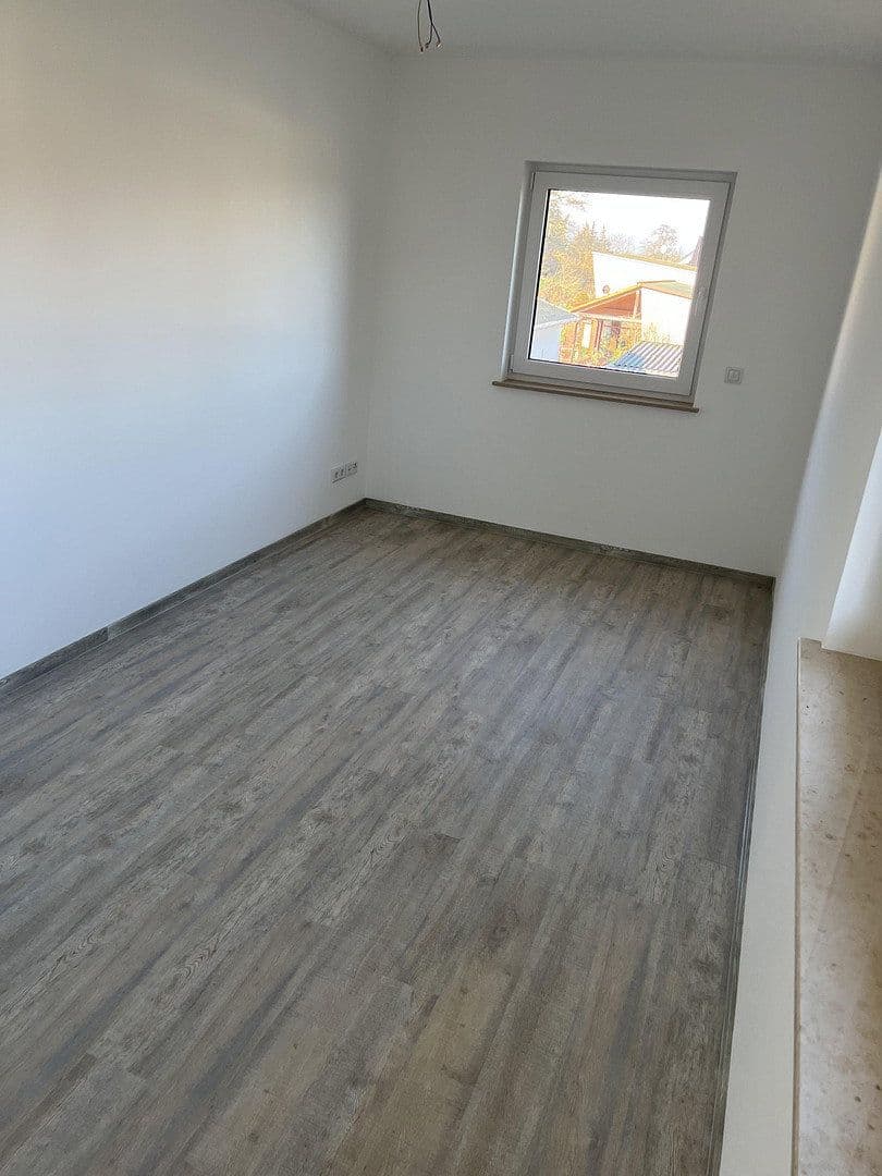 Pronájem bytu 3+kk 98 m², Am Kiefernwald 5 B, Groß Kreutz (Havel), Braniborsko Pronájem bytu 3+kk 98 m², Am Kiefernwald 5 B, Groß Kreutz (Havel), Braniborsko