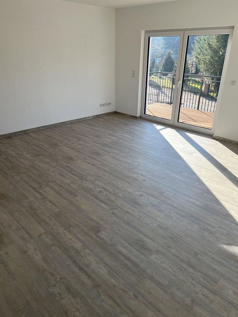 Pronájem bytu 3+kk 98 m², Am Kiefernwald 5 B, Groß Kreutz (Havel), Braniborsko Pronájem bytu 3+kk 98 m², Am Kiefernwald 5 B, Groß Kreutz (Havel), Braniborsko