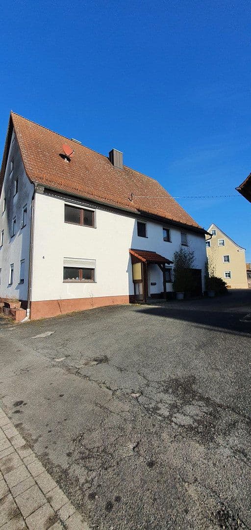 Prodej domu 220 m², pozemek 550 m², Schnaittach, Bavorsko Prodej domu 220 m², pozemek 550 m², Schnaittach, Bavorsko